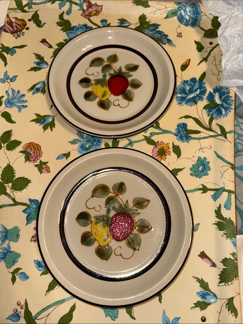 Sears Strawberries Cream Stoneware Salad Plates with Red & Yellow Fruit Accents